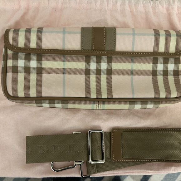 Burberry Pink Nova Check Convertible Clutch Bag - Picture 4 of 4